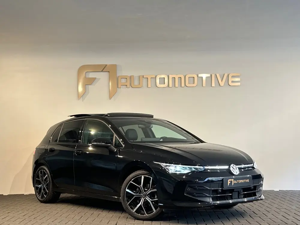 Volkswagen Golf 1.5 eTSI R-Line Edition Pano|Sfeer|IQ|HuD uit 2024, foto 5