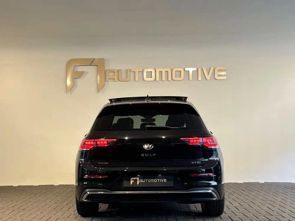 Volkswagen Golf 1.5 eTSI R-Line Edition Pano|Sfeer|IQ|HuD uit 2024, foto 9