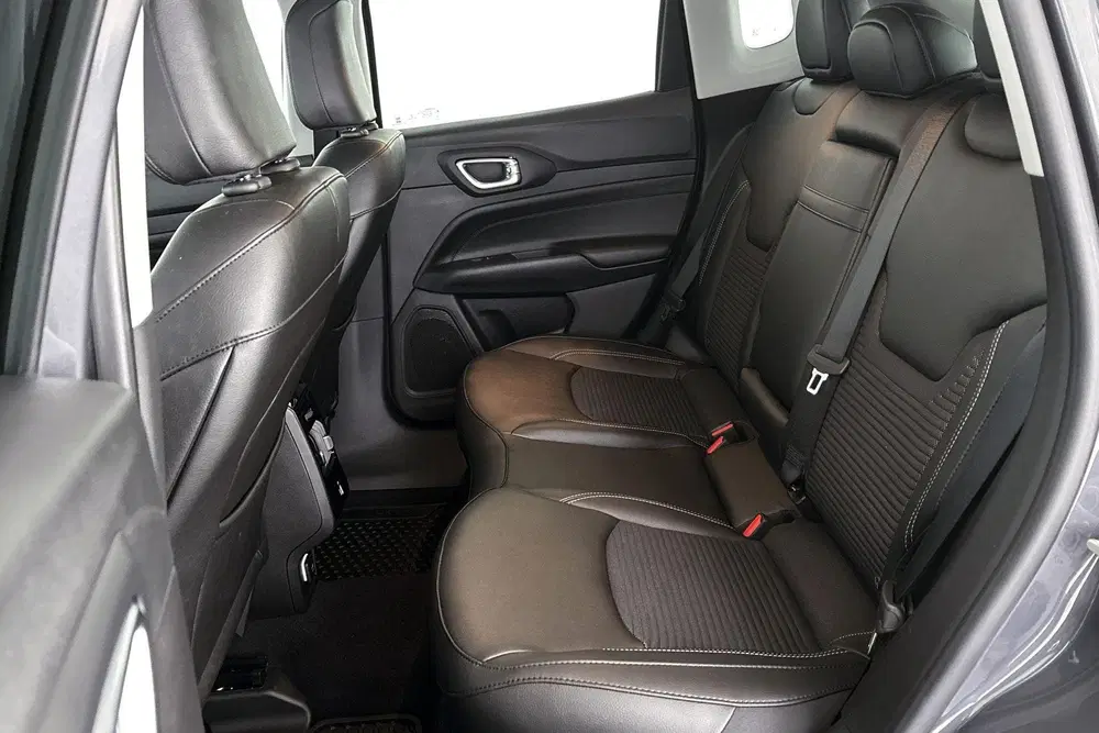 Jeep Compass 4xe 190 Plug-in Hybrid Electric Altitude 3 uit 2024, foto 8