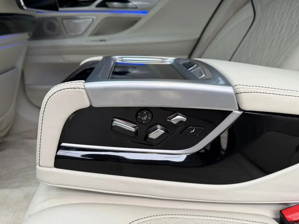 BMW 7-serie 745Le High Executive Full Option uit 2019, foto 8
