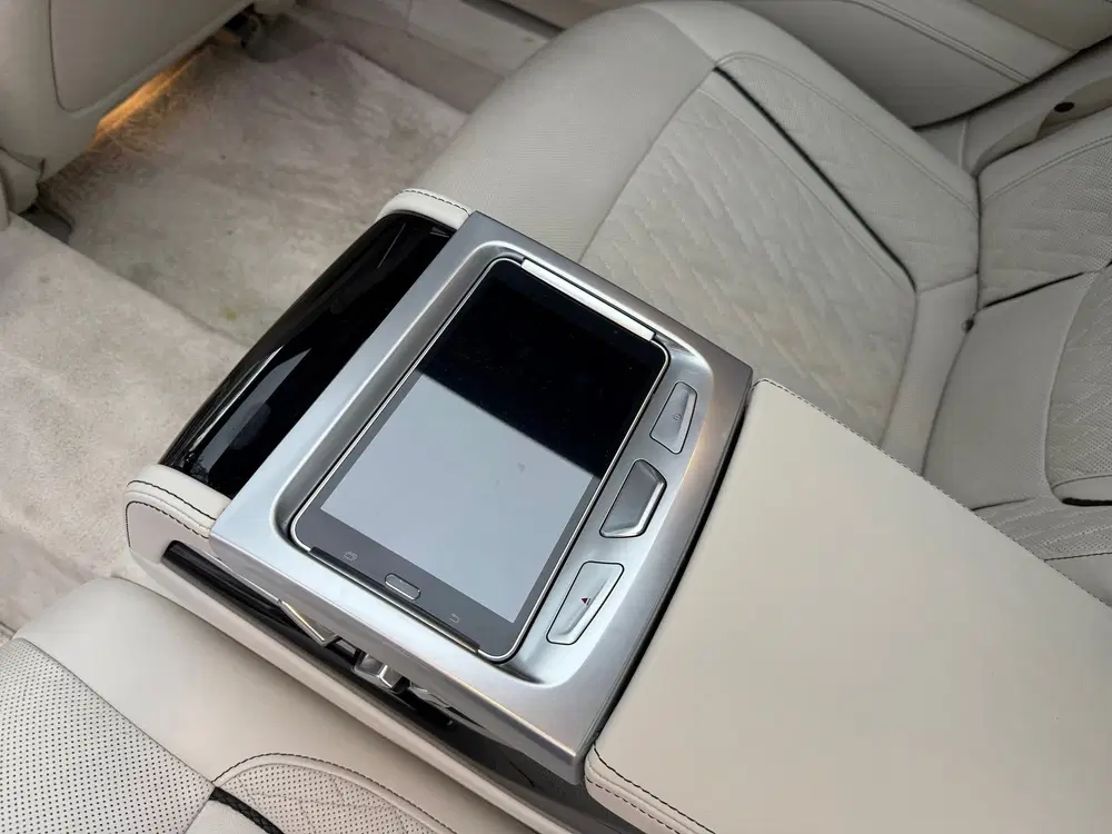 BMW 7-serie 745Le High Executive Full Option uit 2019, foto 9