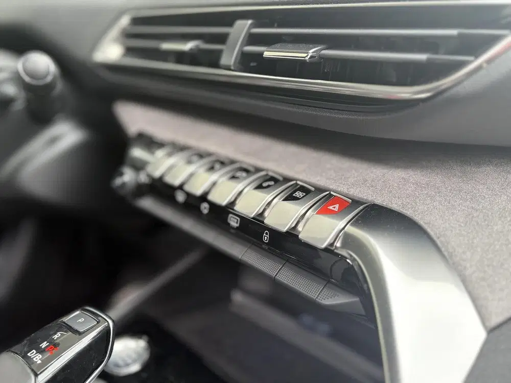 Peugeot 3008 1.6 HYbrid4 300 GT Avantage uit 2020, foto 16