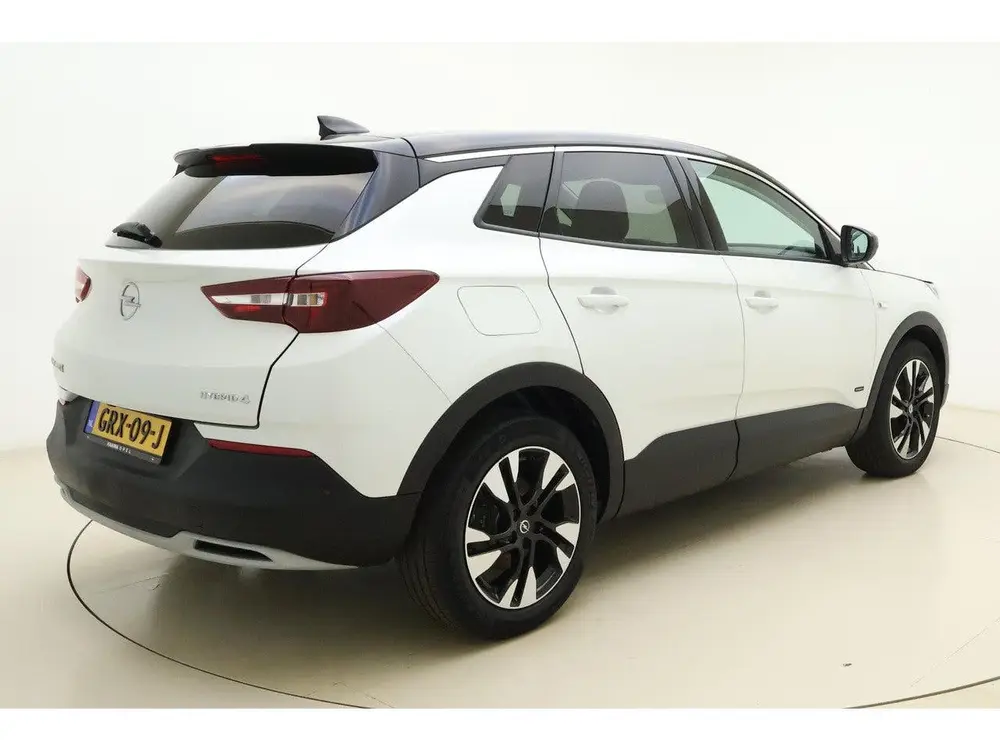 Opel Grandland X 1.6 Turbo 300pk Hybrid4 Elegance uit 2021, foto 2