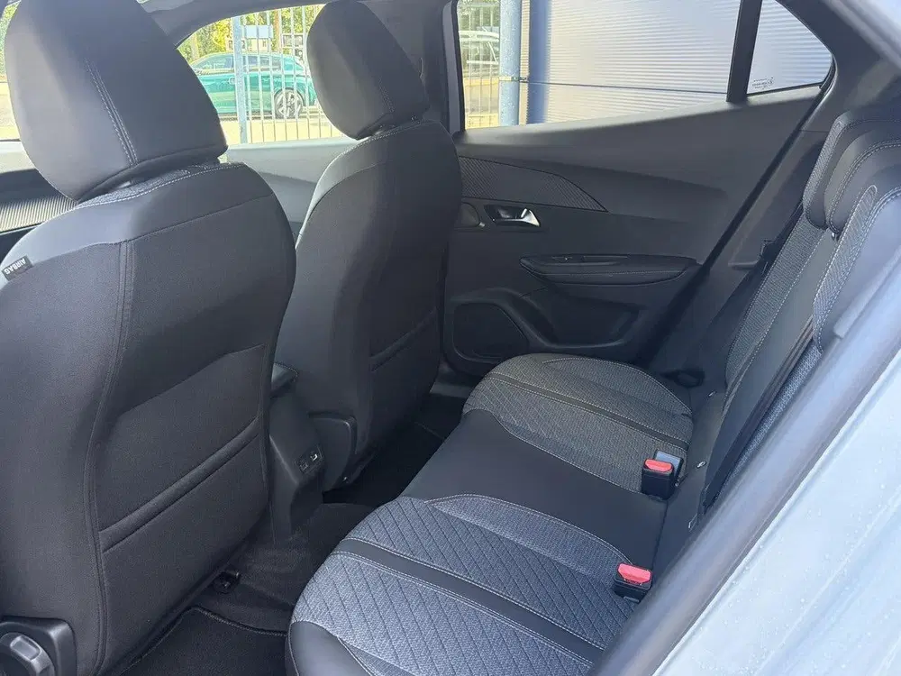 Peugeot 2008 EV Allure 54 kWh (bj 2026 uit 2026, foto 10