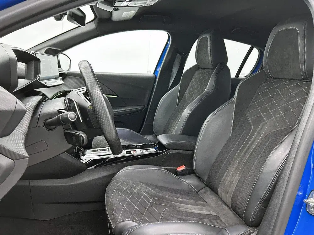Peugeot 208 GT Pack 130pk Automaat uit 2022, foto 10