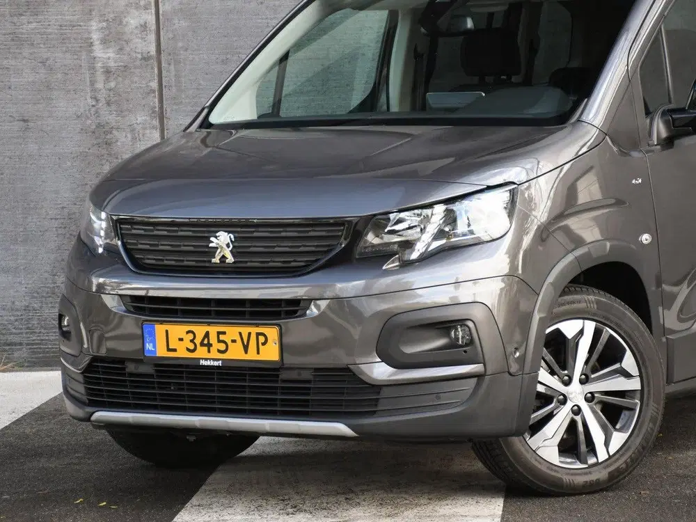 Peugeot Rifter GT 1.2 Puretech 130pk Automaat NAVI uit 2021, foto 2