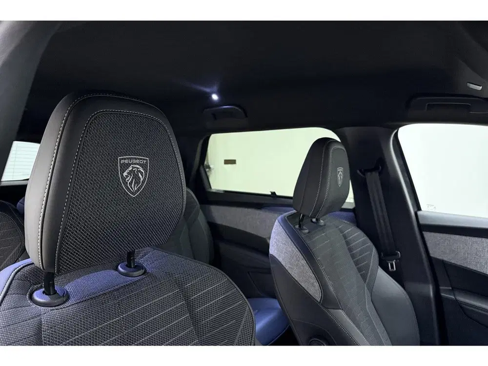 Peugeot 5008 1.2 Hybrid 145pk GT uit 2025, foto 15