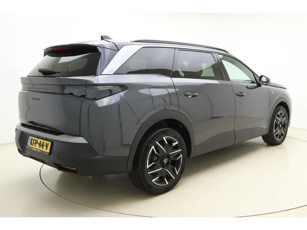 Peugeot 5008 1.2 Hybrid 145pk GT uit 2025, foto 2