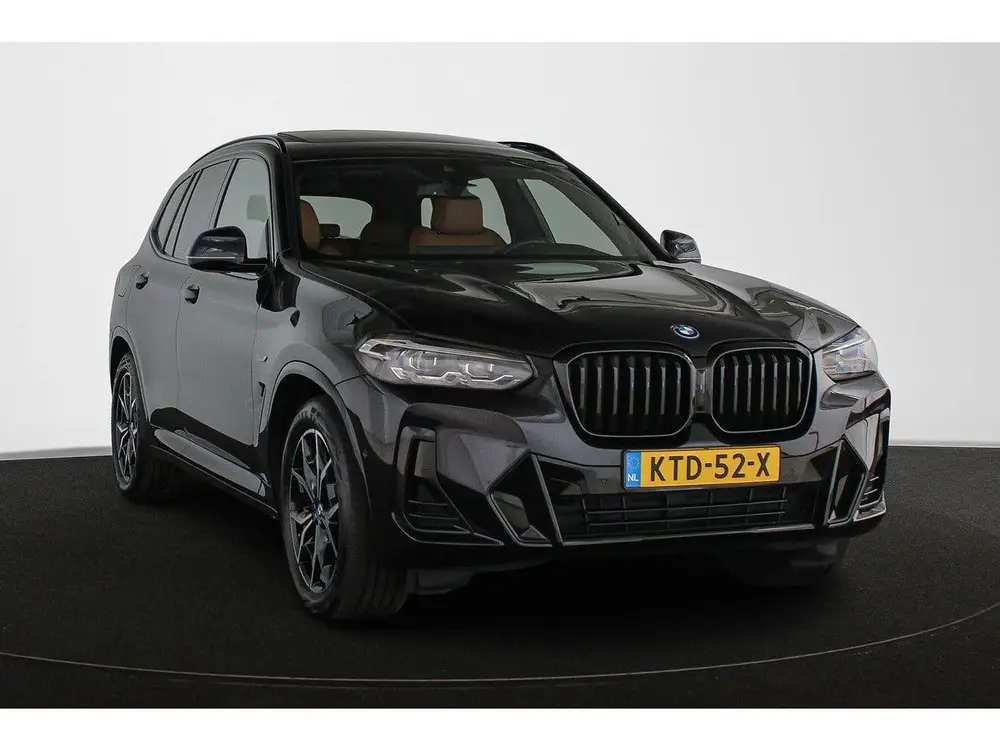 BMW X3 xDrive30e M Sport Panoramadak Stuur-Stoelv uit 2022, foto 2