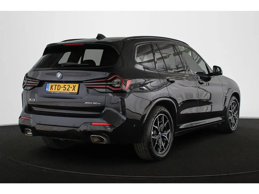 BMW X3 xDrive30e M Sport Panoramadak Stuur-Stoelv uit 2022, foto 3