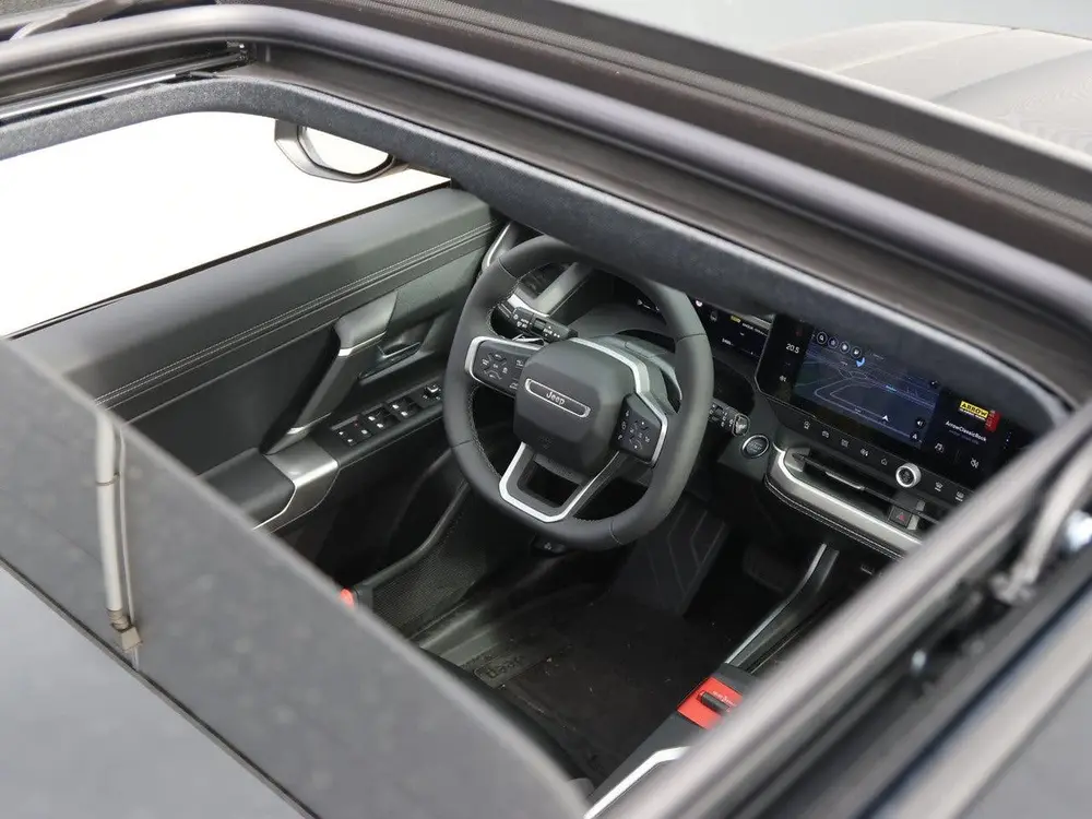 Jeep Compass 1.2 e-Hybrid First Edition uit 2026, foto 8