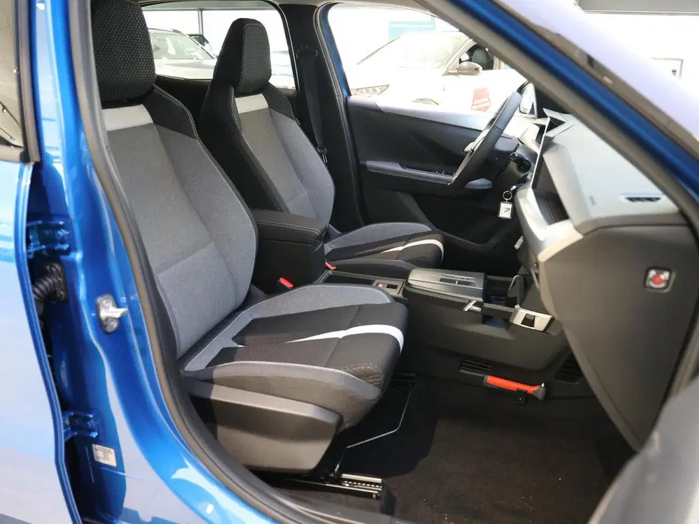 Opel Frontera SUV GS Hybrid 145 pk 7p Automaat uit 2026, foto 10