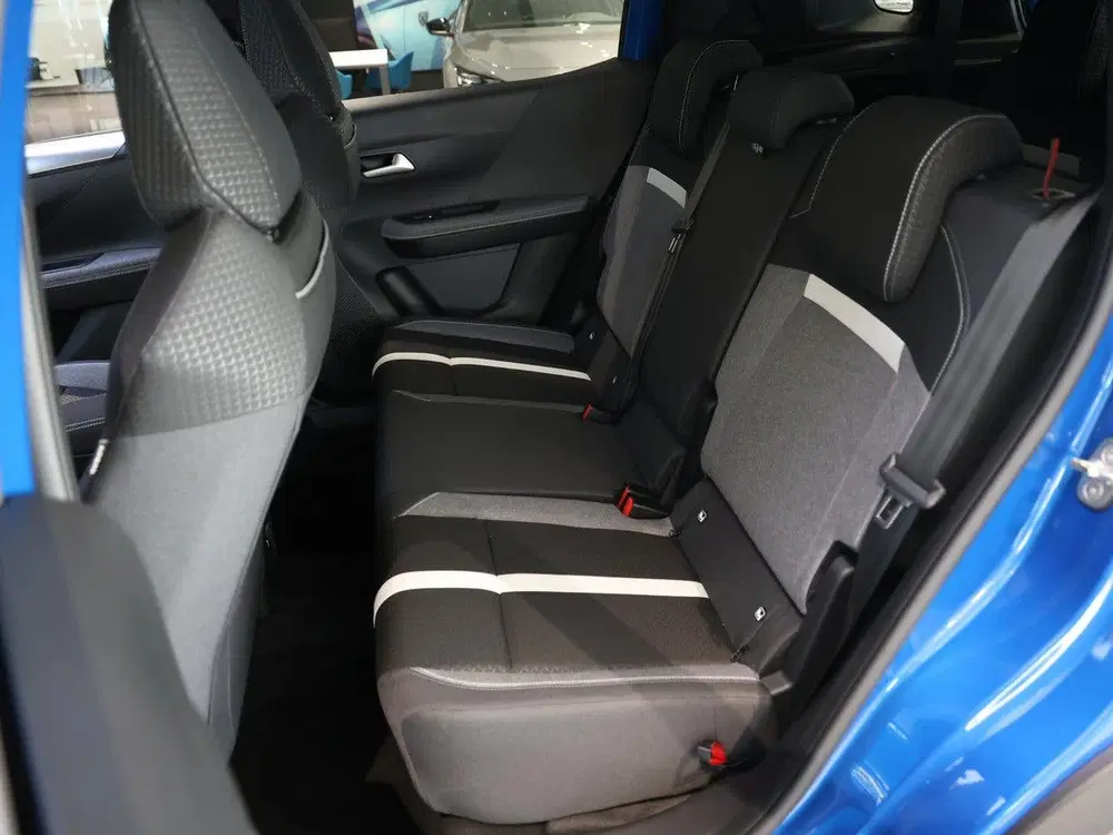 Opel Frontera SUV GS Hybrid 145 pk 7p Automaat uit 2026, foto 16