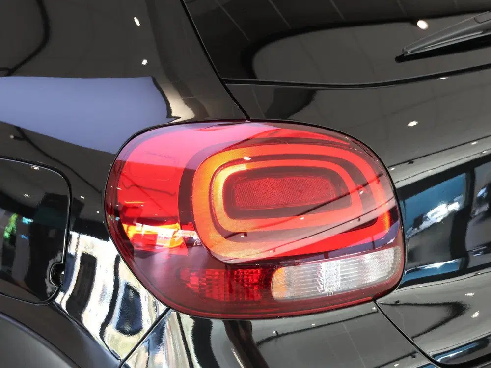 Citroën C3 Shine Business 82 pk uit 2023, foto 19