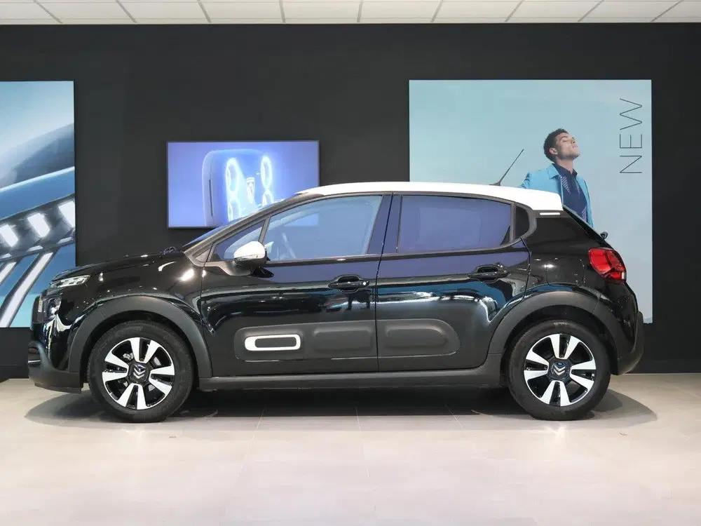 Citroën C3 Shine Business 82 pk uit 2023, foto 2