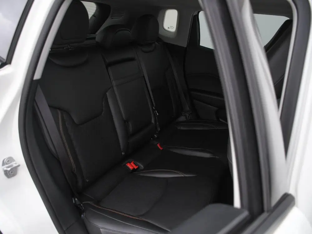 Jeep Compass Limited 1.3T 130pk NAVI | CRUISE.C | CLIMA | KE uit 2021, foto 10