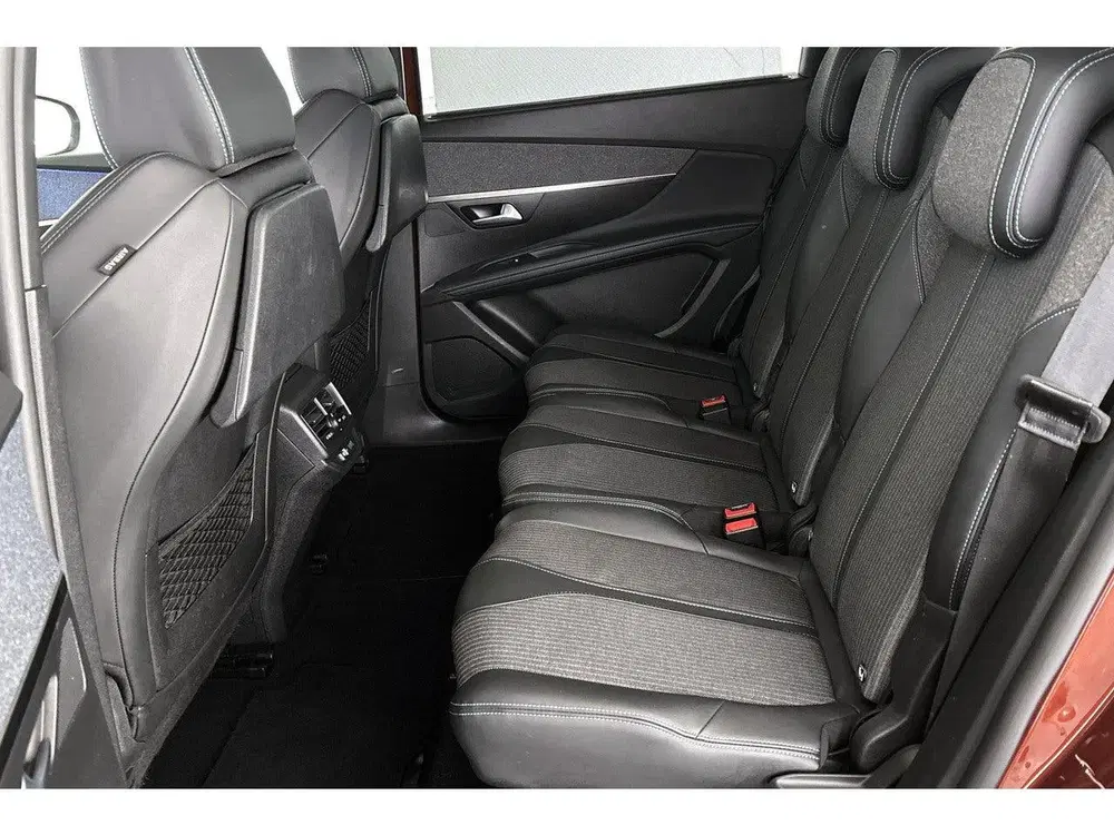 Peugeot 5008 1.2 PureTech Allure Pack Business Automaat uit 2022, foto 9