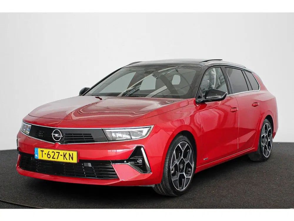 Opel Astra Sports Tourer 1.2 Level 5 Ultimate Pano He uit 2023
