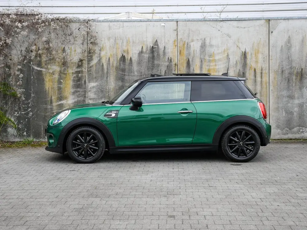 Mini 3-Deurs Cooper 60 Years Edition 1.5 136pk Automaat PANO uit 2019, foto 5