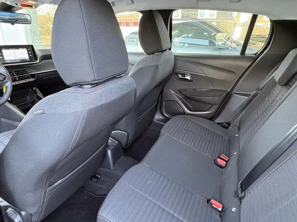 Peugeot 208 1.2T Automaat Active Pack uit 2023, foto 13