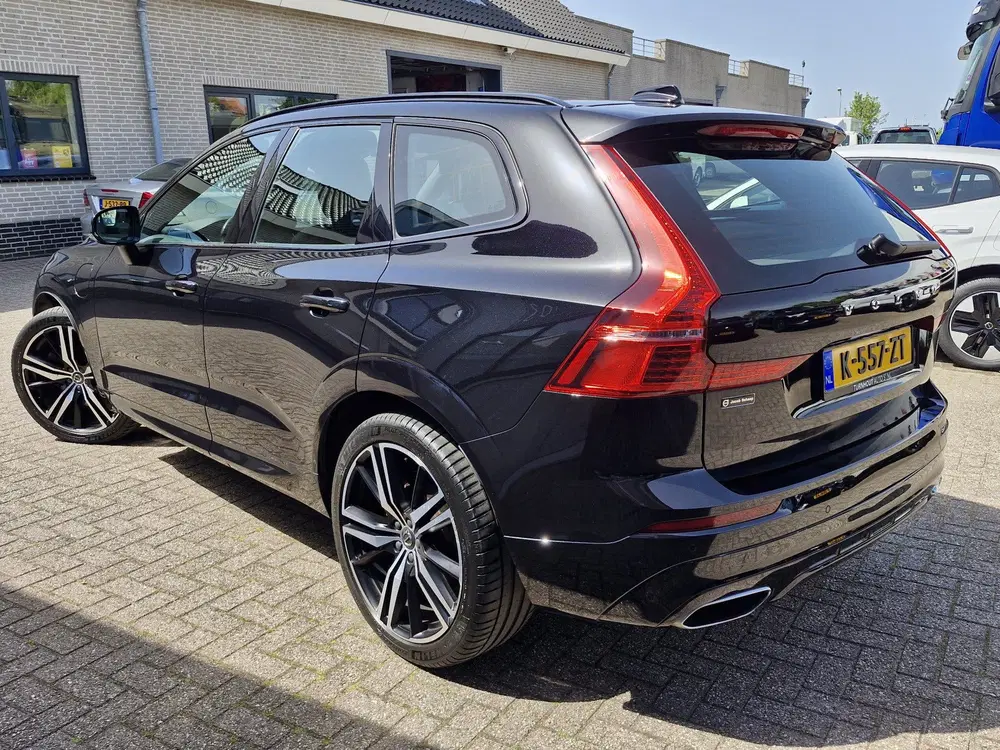 Volvo XC60 Recharge T6 AWD R-Design ALLE OPTIES lucht uit 2021, foto 2