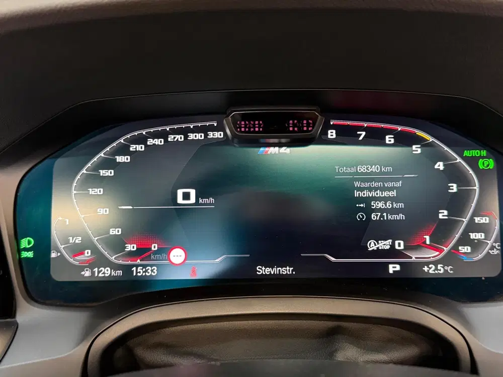 BMW M4 xDrive Competition uit 2023, foto 14