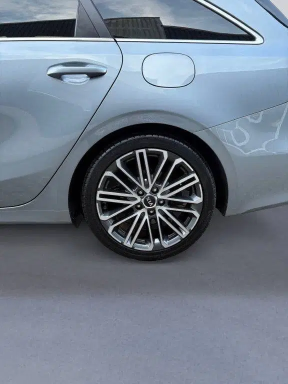 Kia Ceed 1.4 T-GDI GT-PLUSLINE uit 2020, foto 16