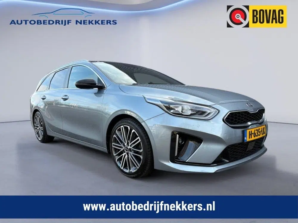 Kia Ceed 1.4 T-GDI GT-PLUSLINE uit 2020, foto 2