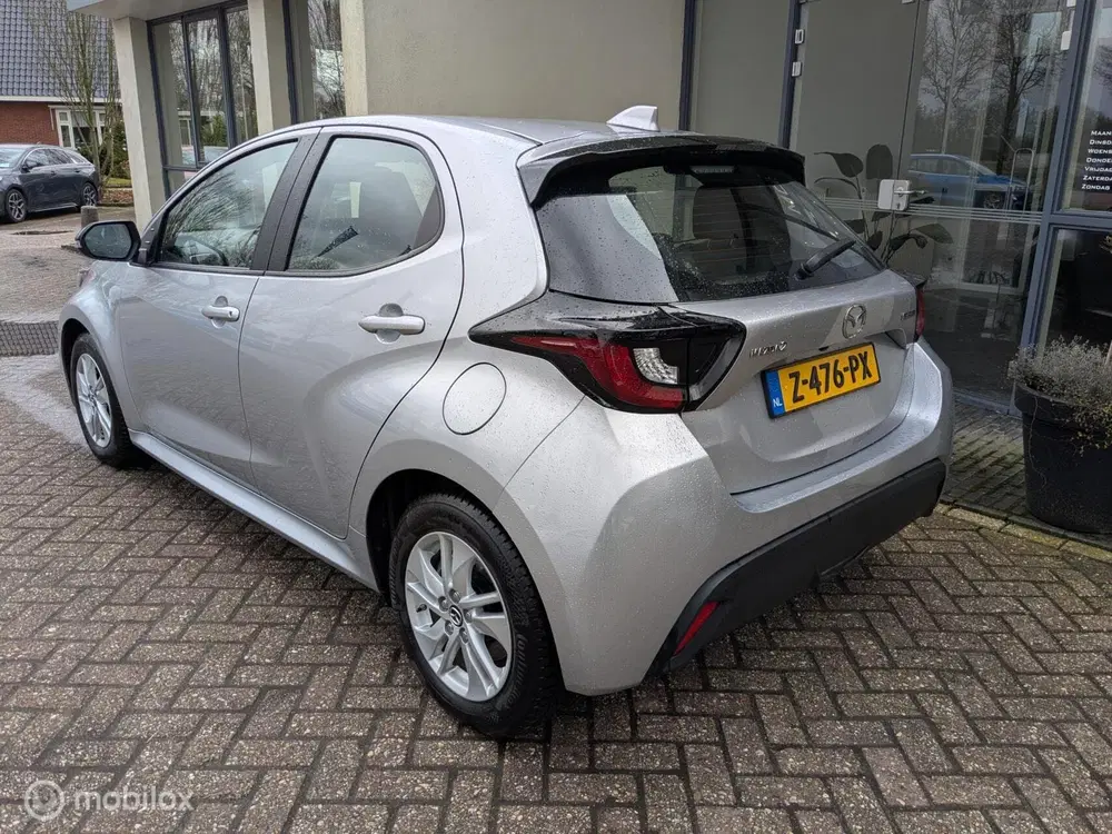 Mazda 2 1.5 Centre-line uit 2024, foto 5
