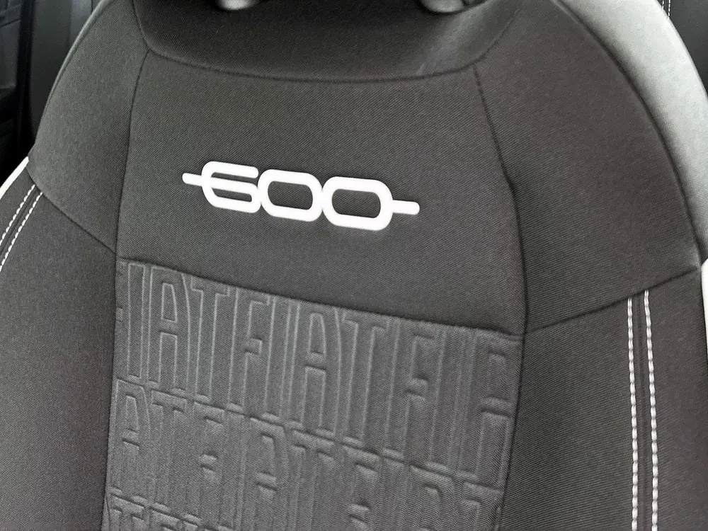 Fiat 600 1.2 Hybrid Urban Camera uit 2025, foto 19