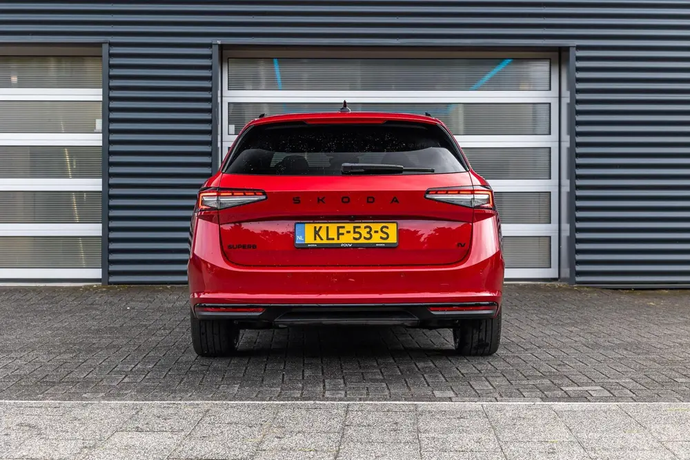 Skoda Superb 1.5 TSI 204pk PHEV Sportline Business uit 2025, foto 10