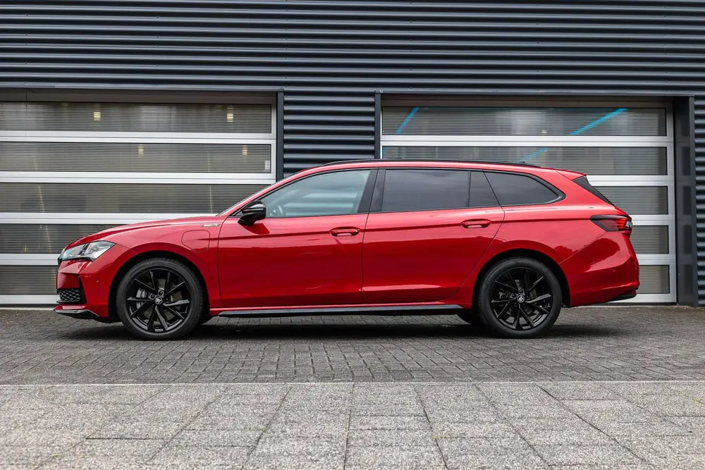 Skoda Superb 1.5 TSI 204pk PHEV Sportline Business uit 2025, foto 12