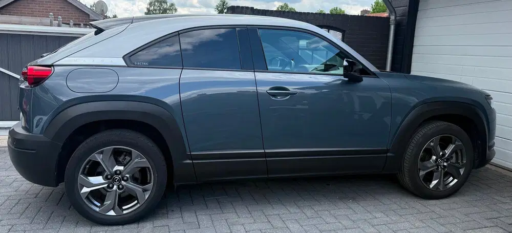 Mazda MX-30 E-SkyActiv 145 First Edition 36 kWh SOH 95 uit 2020, foto 12