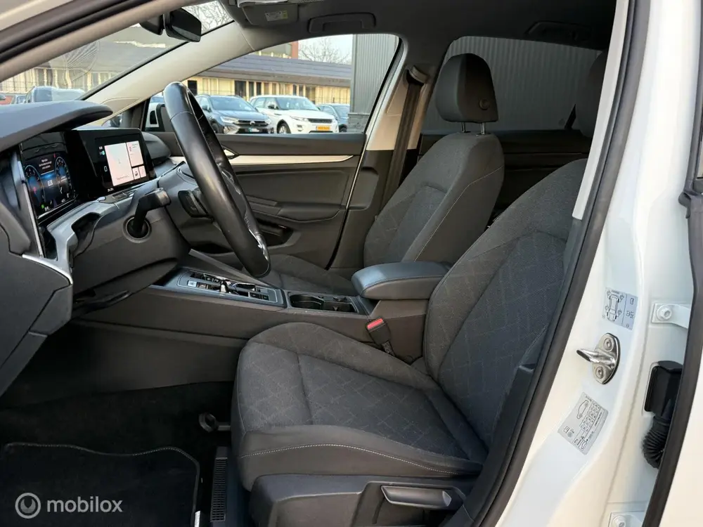 Volkswagen Golf 1.0 eTSI Life Business BTW | AUTOMAAT | uit 2023, foto 4