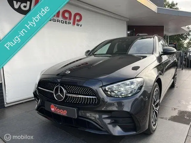 Mercedes-Benz E-Klasse 300 e 4MATIC AMG Line AMBIENTE DUBBEL SCHU uit 2022, foto 2