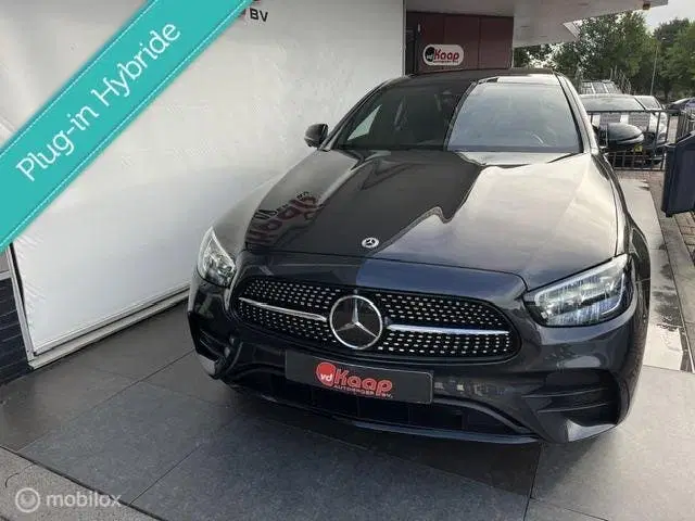 Mercedes-Benz E-Klasse 300 e 4MATIC AMG Line AMBIENTE DUBBEL SCHU uit 2022, foto 3