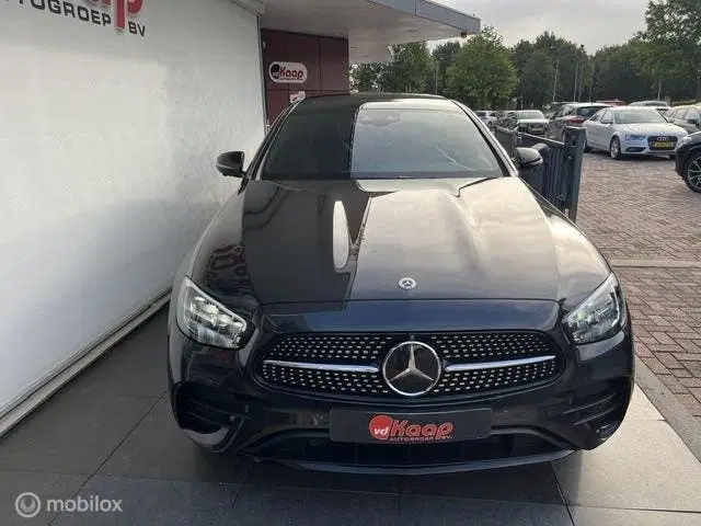 Mercedes-Benz E-Klasse 300 e 4MATIC AMG Line AMBIENTE DUBBEL SCHU uit 2022, foto 4
