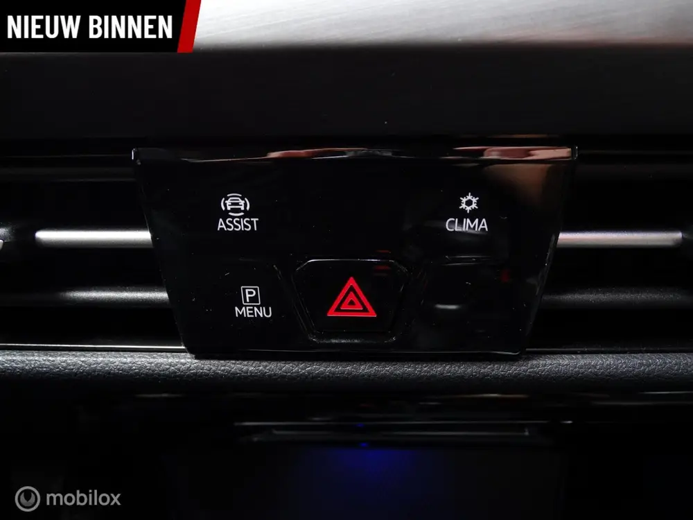 Volkswagen Golf 1.5 TSI Style | Camera | Ambient uit 2024, foto 15