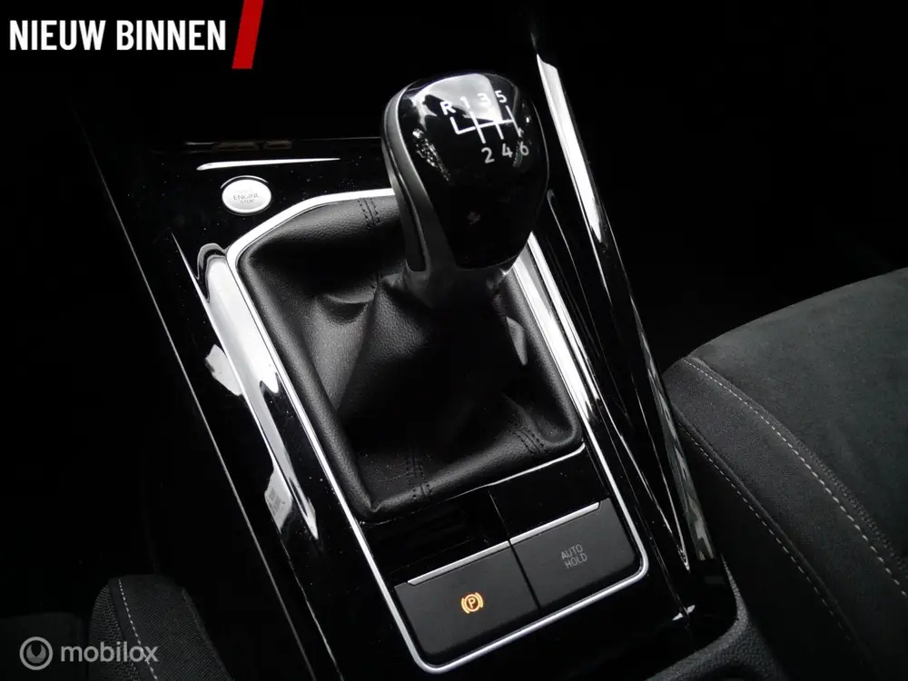 Volkswagen Golf 1.5 TSI Style | Camera | Ambient uit 2024, foto 16