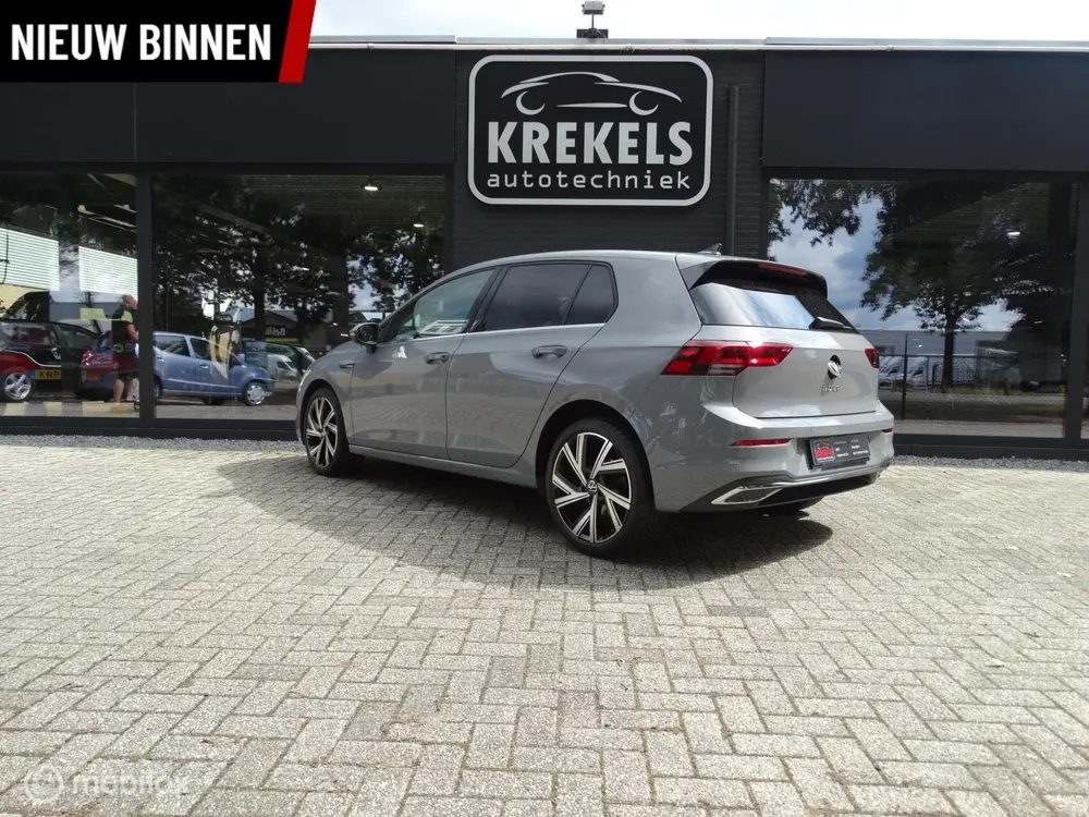Volkswagen Golf 1.5 TSI Style | Camera | Ambient uit 2024, foto 7