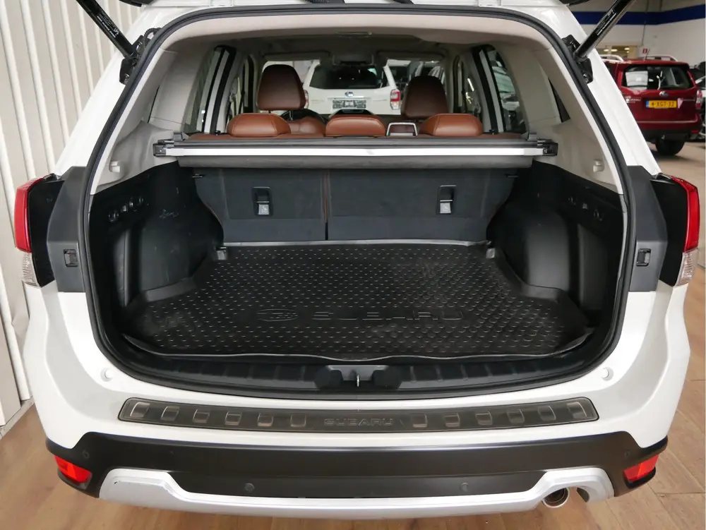 Subaru Forester 2.0i e-BOXER First Edition (bj 2019) uit 2019, foto 19
