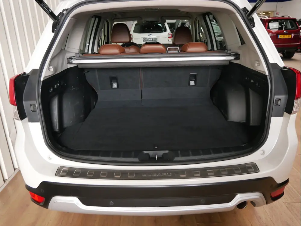 Subaru Forester 2.0i e-BOXER First Edition (bj 2019) uit 2019, foto 20
