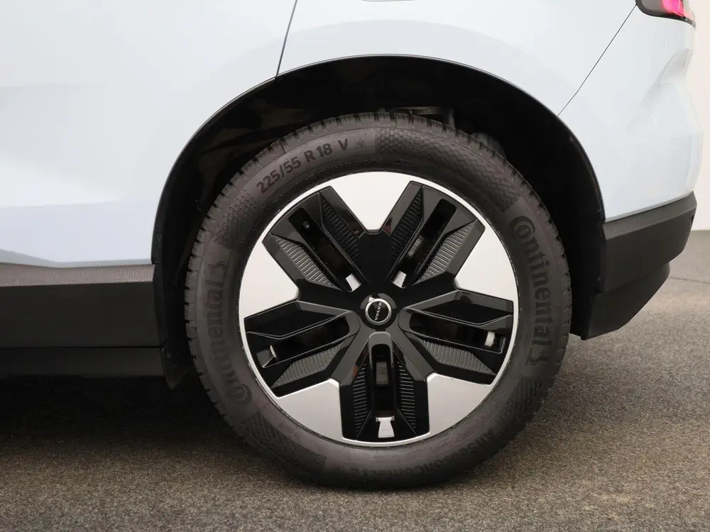 Volvo EX30 Single Motor Extended Range Core uit 2024, foto 12