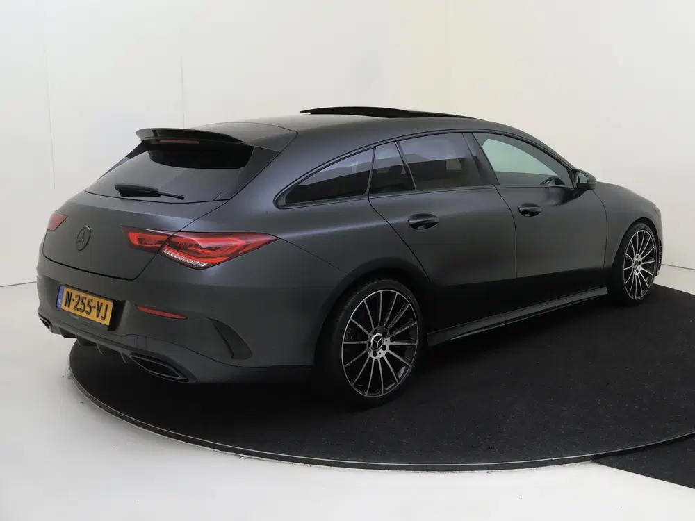 Mercedes-Benz CLA 200 Business Solutio uit 2022, foto 2