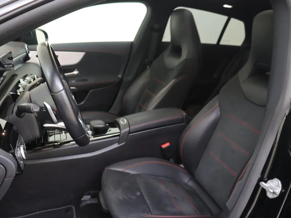 Mercedes-Benz CLA 200 Business Solutio uit 2022, foto 3