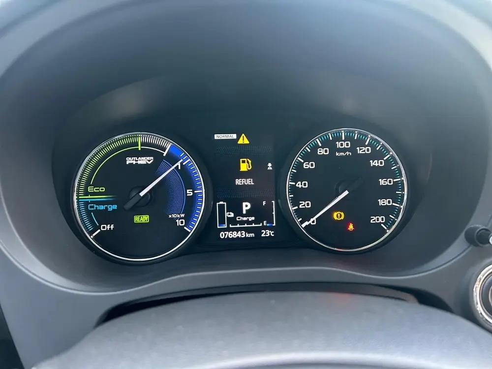 Mitsubishi Outlander 2.4 PHEV Pure+ | Automaat | Keyless sta uit 2019, foto 19