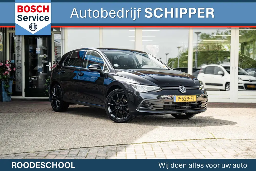 Volkswagen Golf 1.0 TSI Life uit 2022