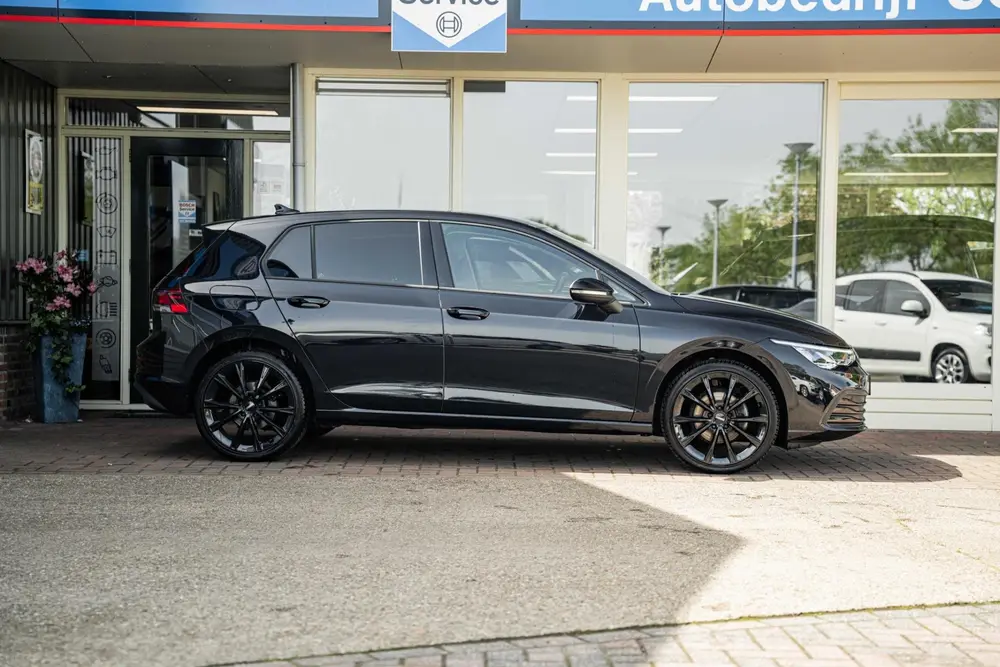 Volkswagen Golf 1.0 TSI Life uit 2022, foto 3