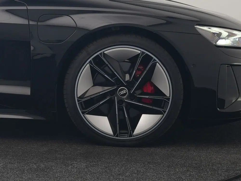 Audi e-tron 93 kWh 476pk Dealer O.H uit 2022, foto 7