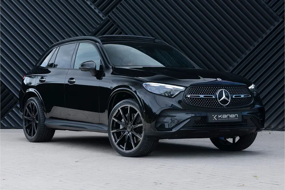 Mercedes-Benz GLC GLC 300e 4MATIC AMG Pano IHC+ 360 Nightpak uit 2023